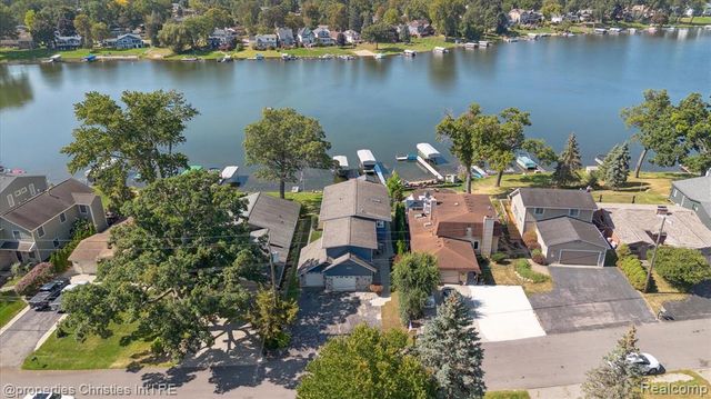 1747 Shankin Drive, Wolverine Lake, MI 48390