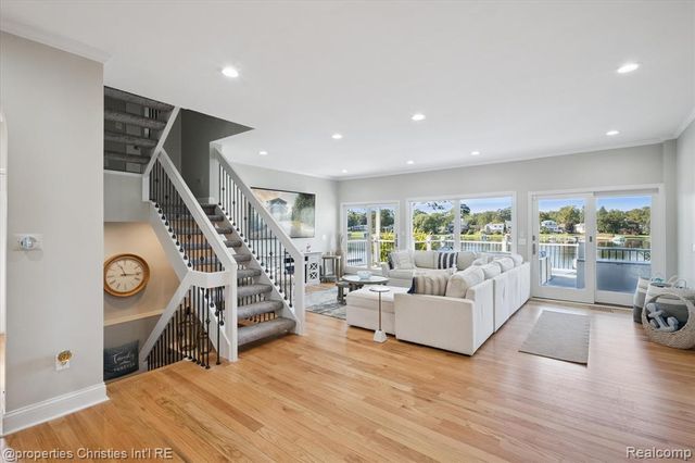 1747 Shankin Drive, Wolverine Lake, MI 48390