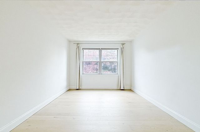 65 Centre St 12, Lynn, MA 01905