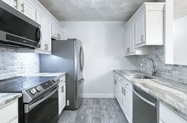 65 Centre St 12, Lynn, MA 01905