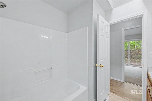 2501 W Hill Rd, Boise, ID 83702