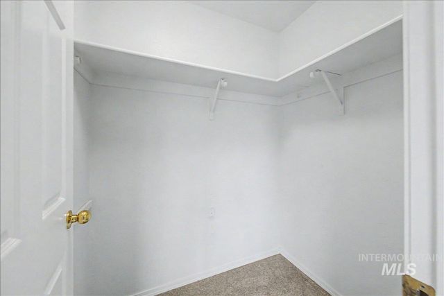 2501 W Hill Rd, Boise, ID 83702