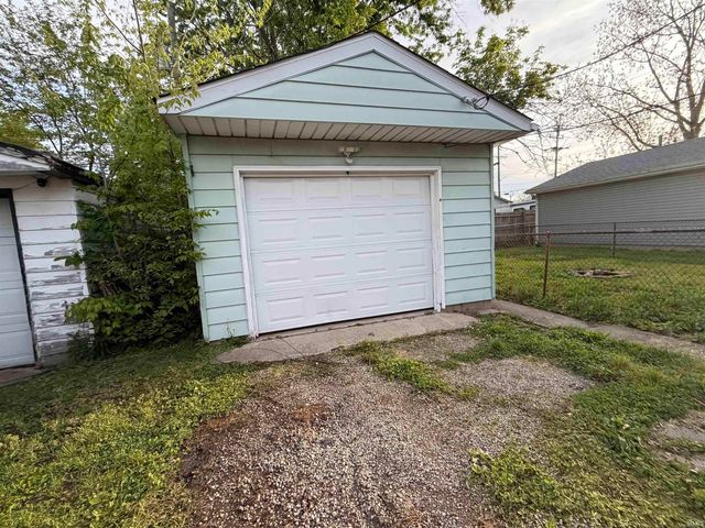 2434 Plum Street, New Castle, IN 47362