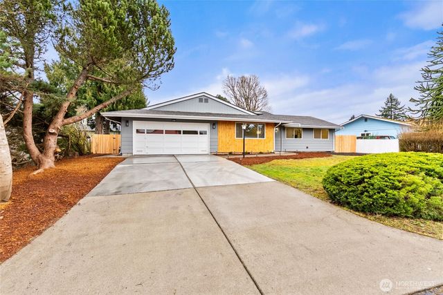 10115 109th Avenue SW, Tacoma, WA 98498