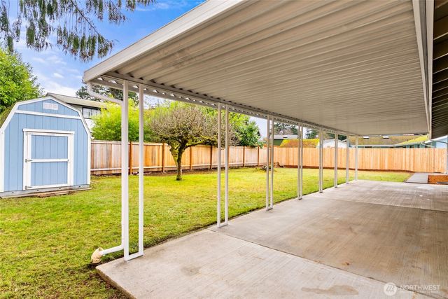 10115 109th Avenue SW, Tacoma, WA 98498