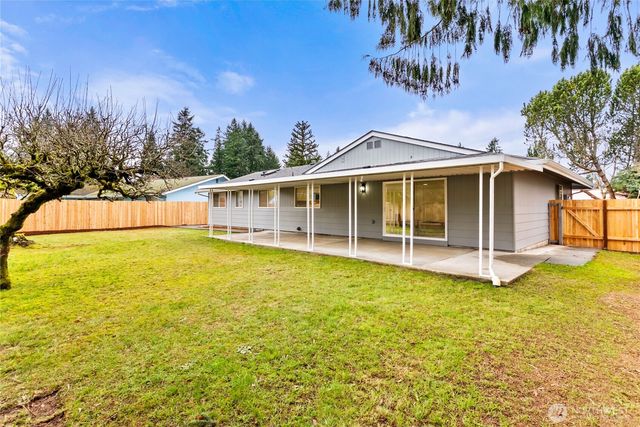 10115 109th Avenue SW, Tacoma, WA 98498