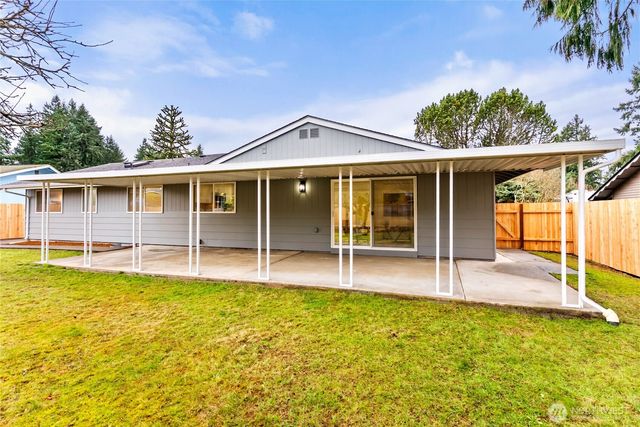 10115 109th Avenue SW, Tacoma, WA 98498