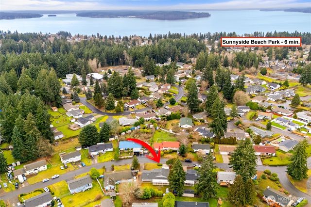 10115 109th Avenue SW, Tacoma, WA 98498