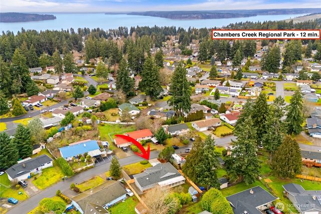 10115 109th Avenue SW, Tacoma, WA 98498