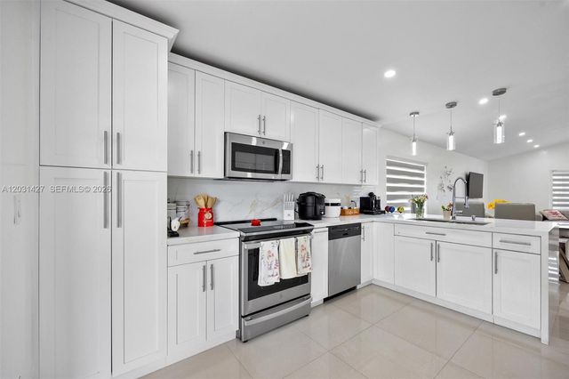 14623 SW 125th Place, Miami, FL 33186