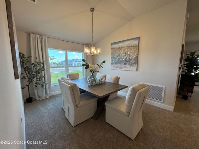 2412 Pinwherry Street NW, Palm Bay, FL 32907