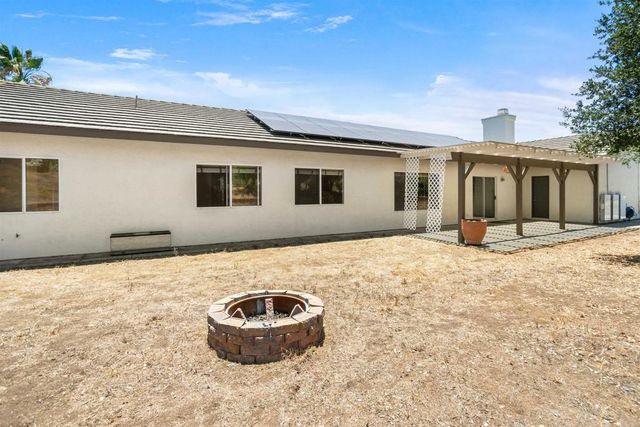 29027 The Yellow Brick Road, Valley Center, CA 92082