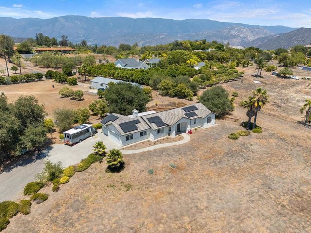 29027 The Yellow Brick Road, Valley Center, CA 92082