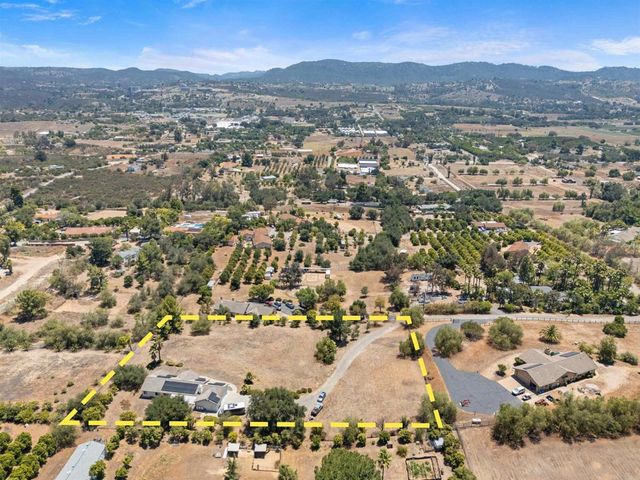 29027 The Yellow Brick Road, Valley Center, CA 92082