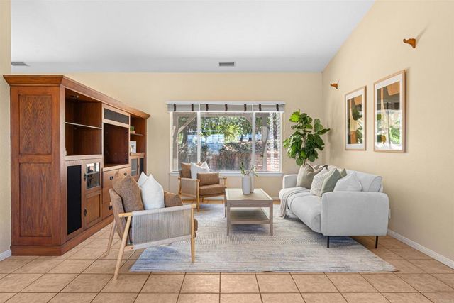 29027 The Yellow Brick Road, Valley Center, CA 92082