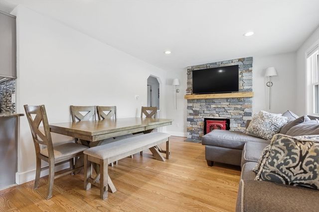 9 James Terrace, Woburn, MA 01801