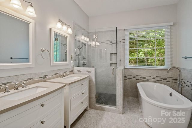 9429 Briarwick Lane, Charlotte, NC 28277