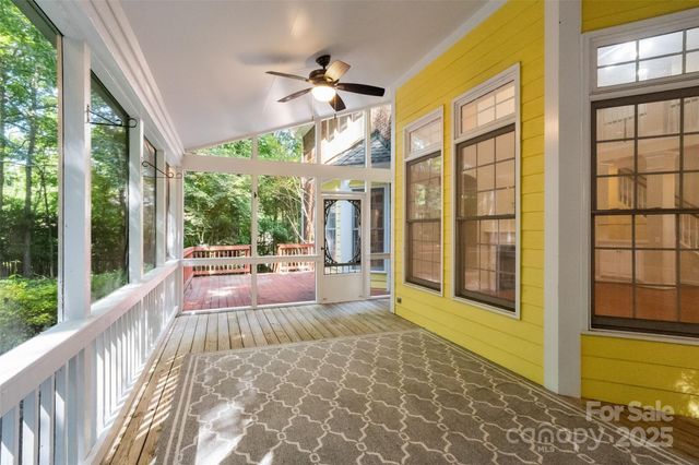 9429 Briarwick Lane, Charlotte, NC 28277