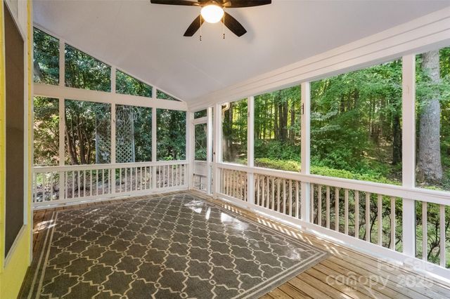 9429 Briarwick Lane, Charlotte, NC 28277