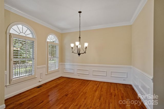 9429 Briarwick Lane, Charlotte, NC 28277