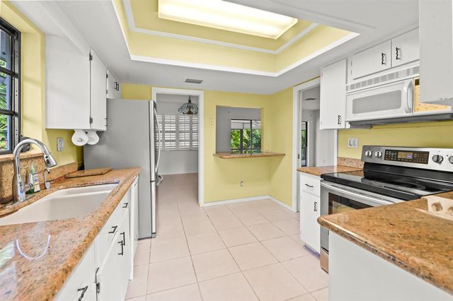 329 Knob Hill Boulevard, Boca Raton, FL 33431