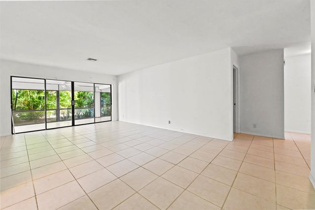 329 Knob Hill Boulevard, Boca Raton, FL 33431