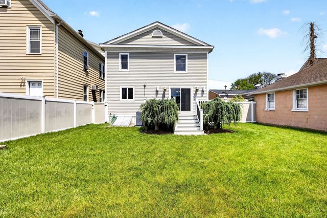 112 HATHAWAY ST, Wallington, NJ 07057