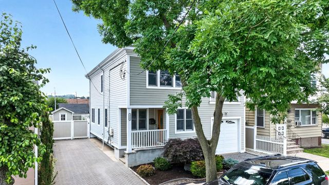 112 HATHAWAY ST, Wallington, NJ 07057