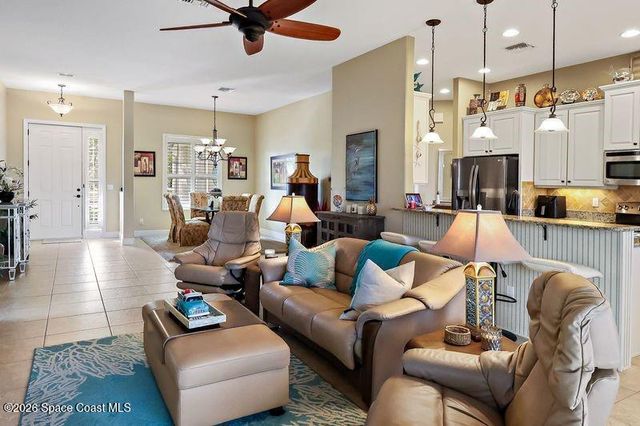 649 Gossamer Wing Way, Sebastian, FL 32958