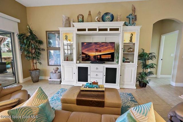 649 Gossamer Wing Way, Sebastian, FL 32958