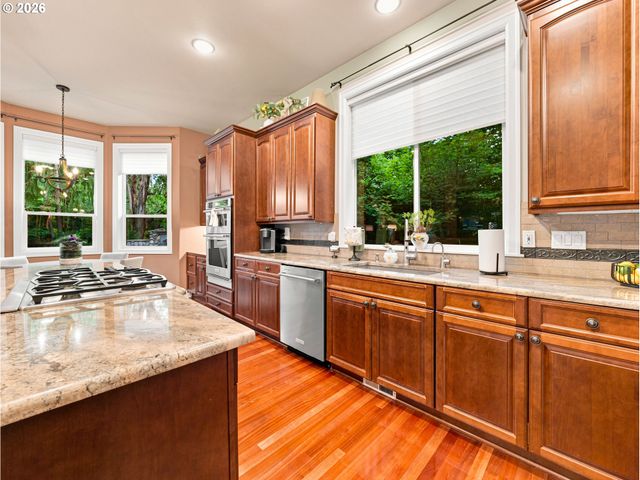 9630 Sw IOWA Dr, Tualatin, OR 97062