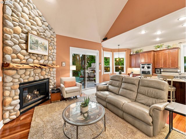 9630 Sw IOWA Dr, Tualatin, OR 97062