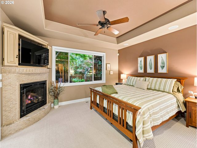 9630 Sw IOWA Dr, Tualatin, OR 97062