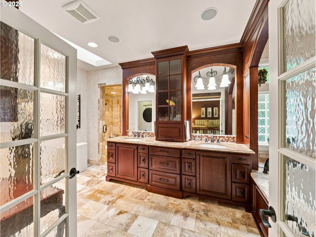 9630 Sw IOWA Dr, Tualatin, OR 97062