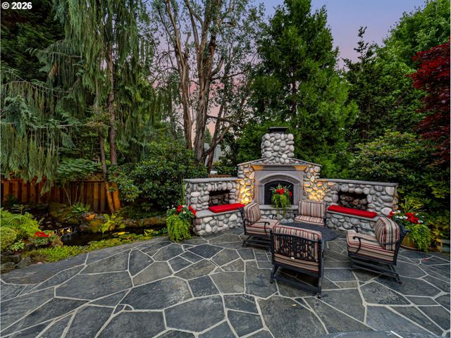 9630 Sw IOWA Dr, Tualatin, OR 97062