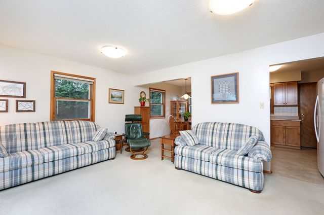1055 21st Street, West Des Moines, IA 50265