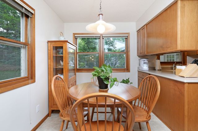 1055 21st Street, West Des Moines, IA 50265