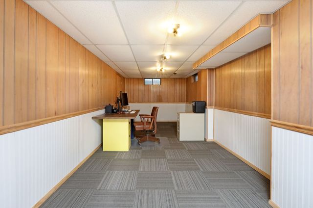 1055 21st Street, West Des Moines, IA 50265
