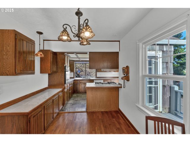 1115 Sw HARBOR Ave, Lincoln City, OR 97367