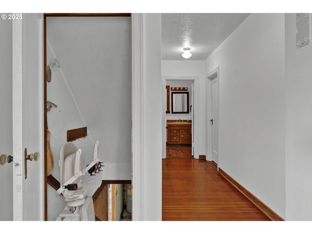 1115 Sw HARBOR Ave, Lincoln City, OR 97367