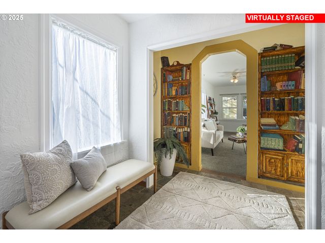 1115 Sw HARBOR Ave, Lincoln City, OR 97367