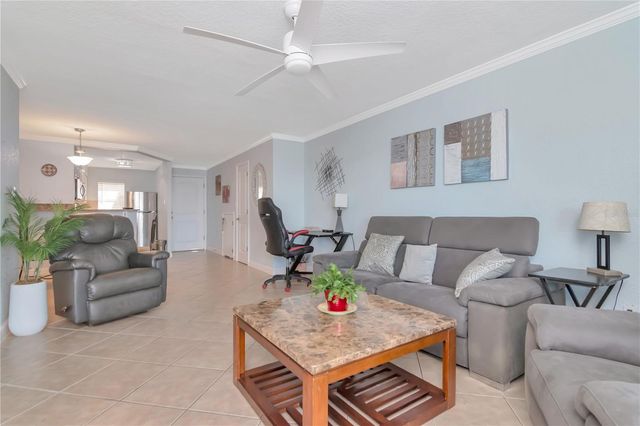 2675 ST JOSEPHS DRIVE E B, Dunedin, FL 34698