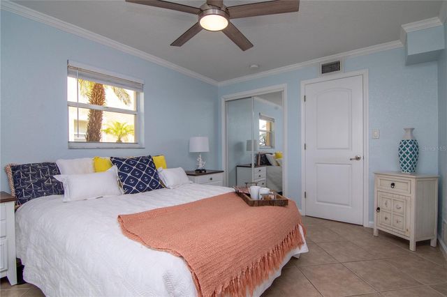 2675 ST JOSEPHS DRIVE E B, Dunedin, FL 34698