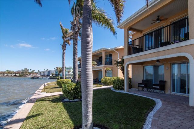 2675 ST JOSEPHS DRIVE E B, Dunedin, FL 34698