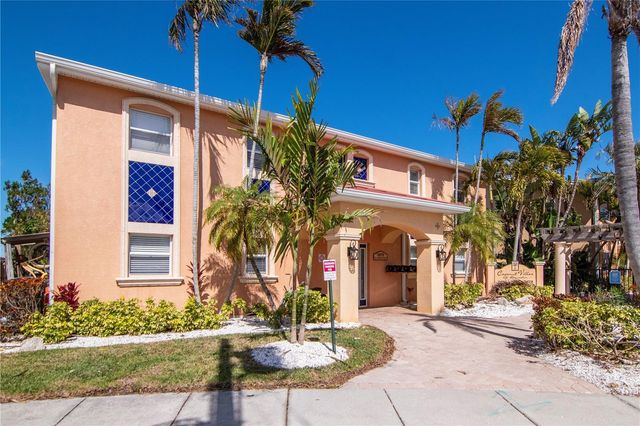 2675 ST JOSEPHS DRIVE E B, Dunedin, FL 34698