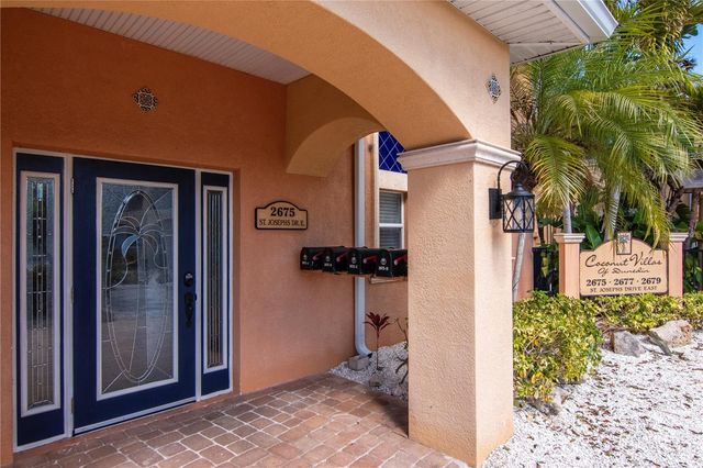 2675 ST JOSEPHS DRIVE E B, Dunedin, FL 34698