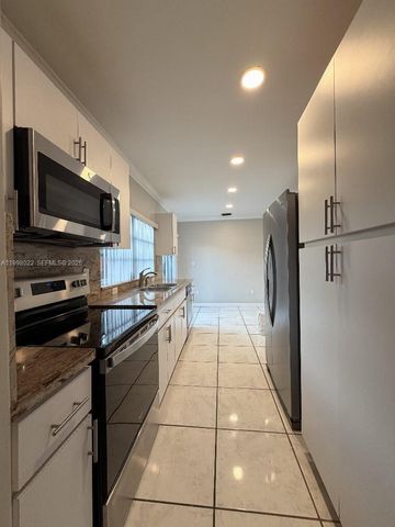 8515 SW 125th St, Miami, FL 33156