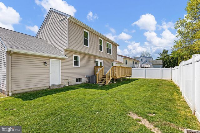 10 BUCHANAN CIR, Newark, DE 19702