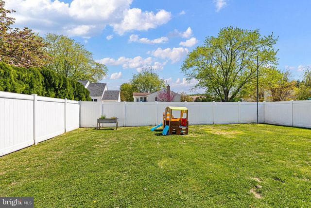 10 BUCHANAN CIR, Newark, DE 19702