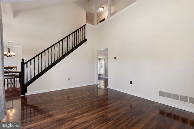 10 BUCHANAN CIR, Newark, DE 19702